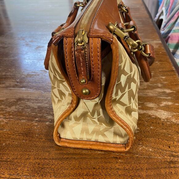 Vintage Y2K Michael Kors Signature Monogram Purse Bag Crossbody Top Handle - Picture 12 of 16